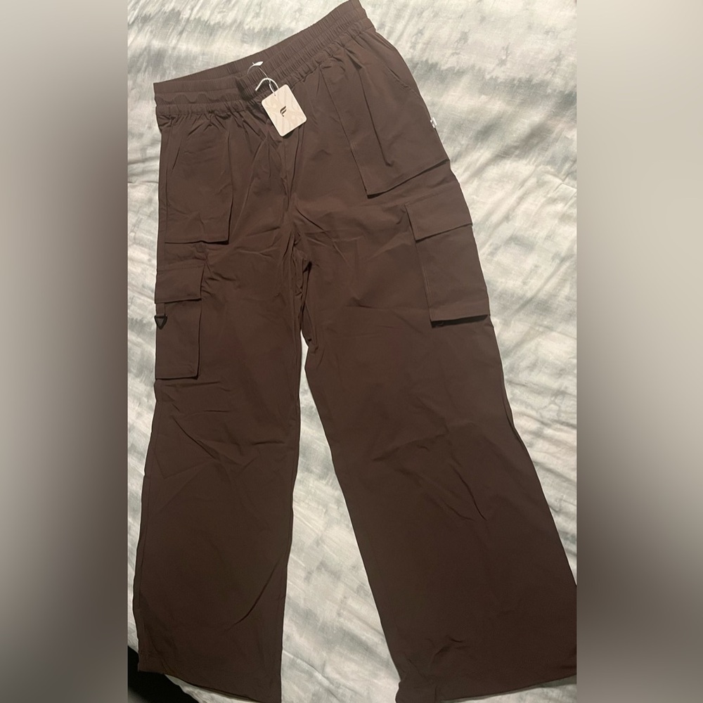 Fabletics Cargo Stretch Pants - brown Cacao color and size XL / regular 27
